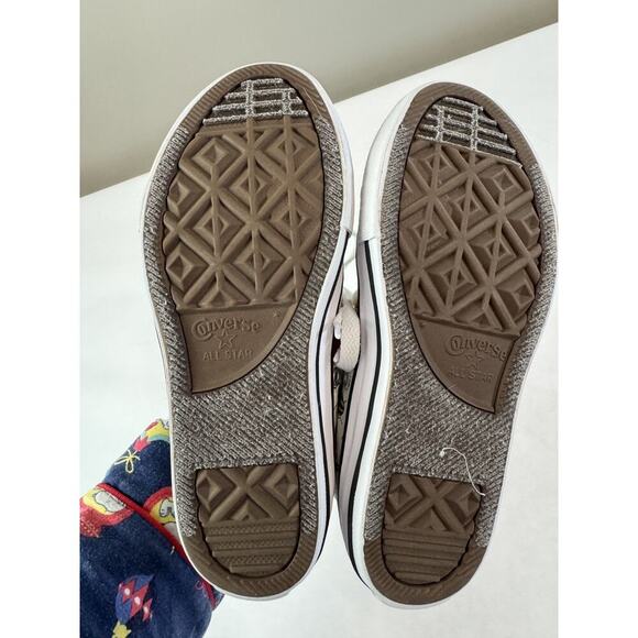 Chuck Taylor Converse High Top Sneakers A Bug's World Kids Science Fair Size 2 - Picture 5 of 10